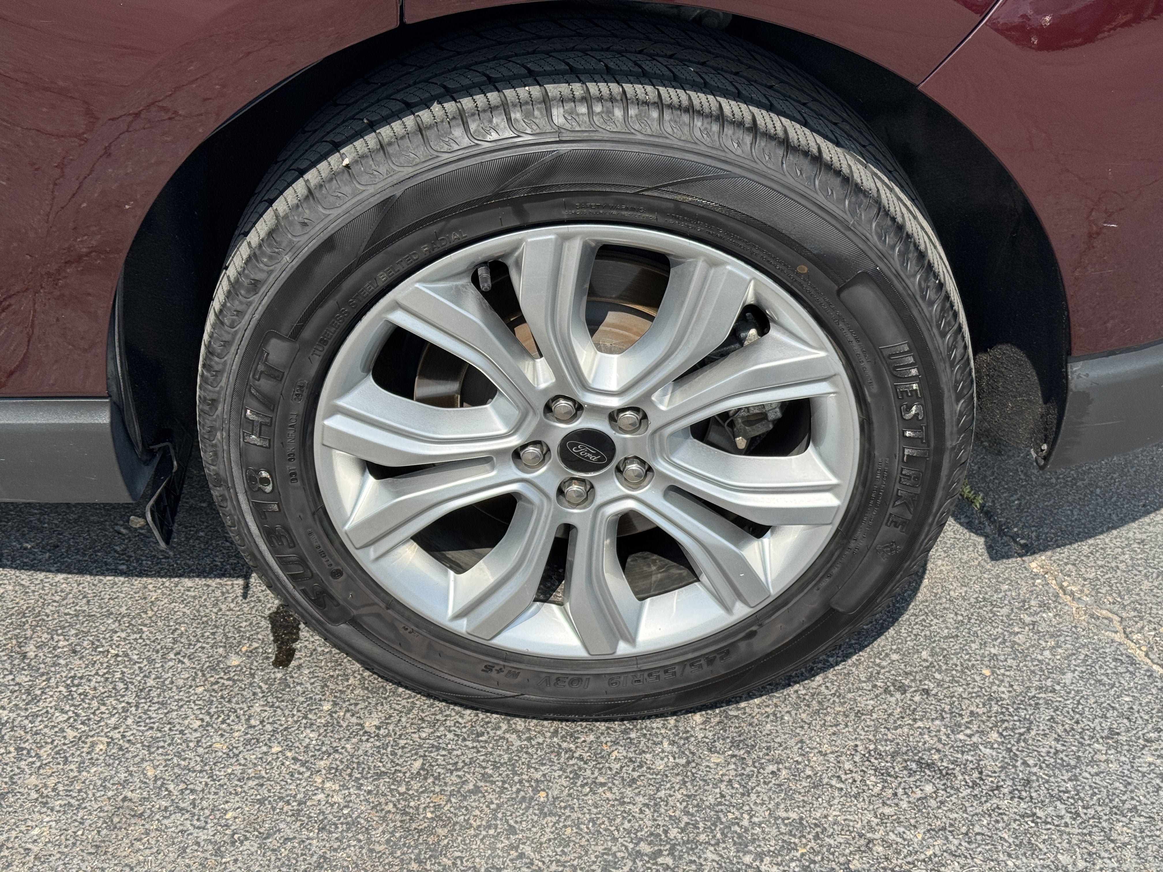 Used 2023 Ford Edge Titanium AWD/4WD image 38