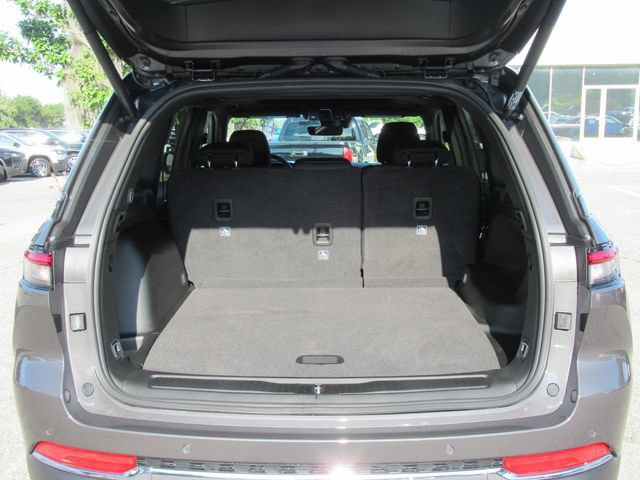 New 2026 Jeep Grand Cherokee Laredo X RWD image 34