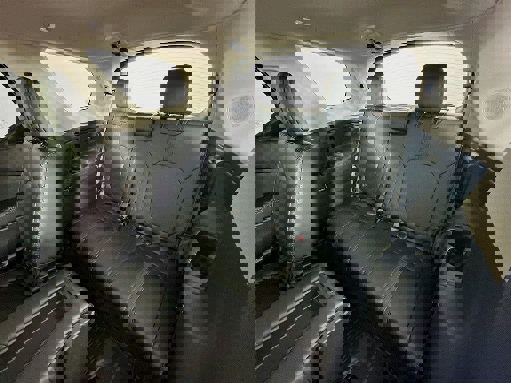 New 2025 Honda Pilot Touring image 35