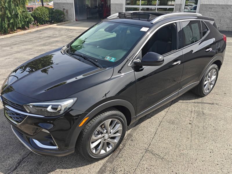 Used 2022 Buick Encore GX Essence w/ Experience Buick Package AWD/4WD image 9