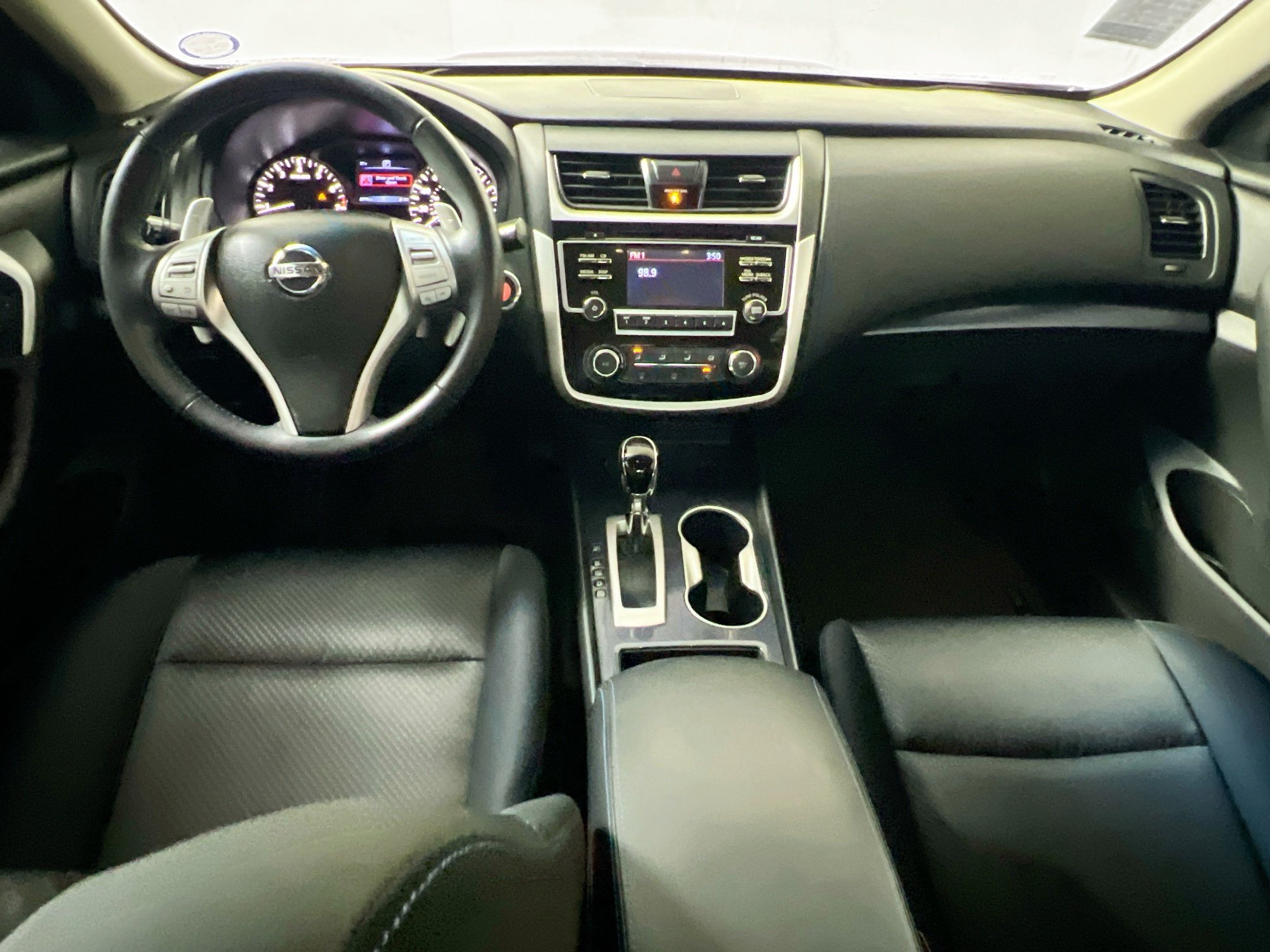 Used 2018 Nissan Altima 2.5 SR FWD image 29