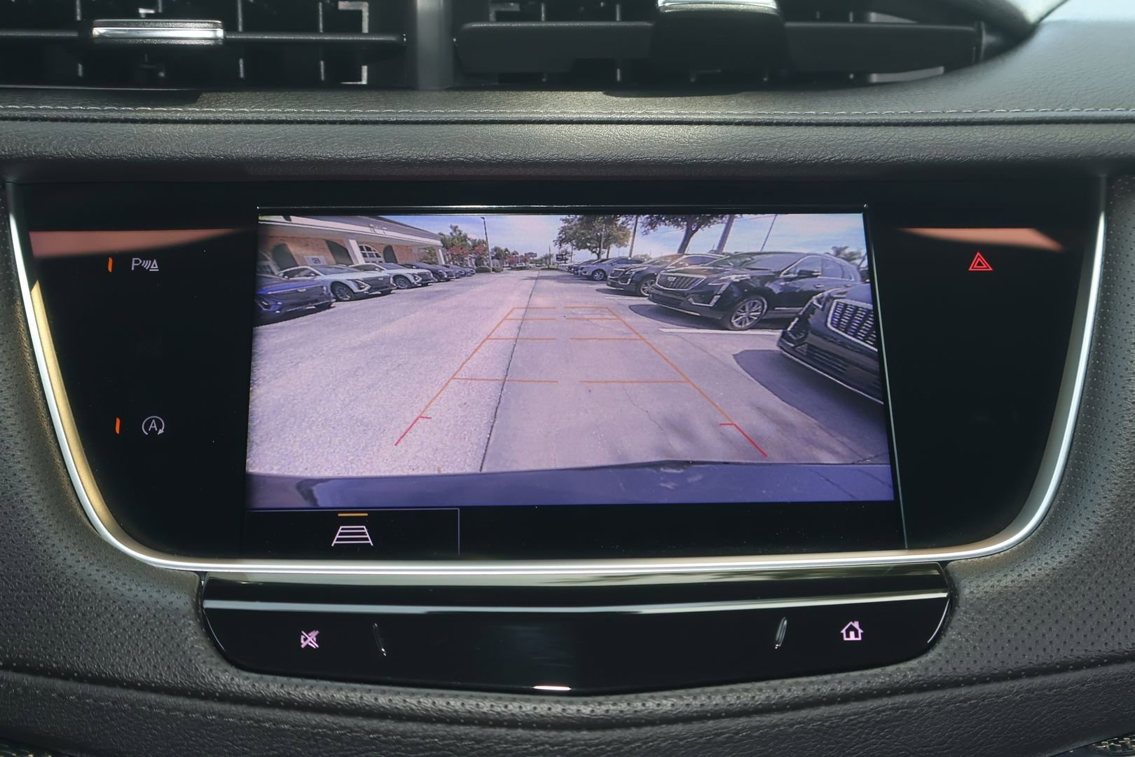 Certified 2022 Cadillac XT5 Sportv AWD/4WD image 24