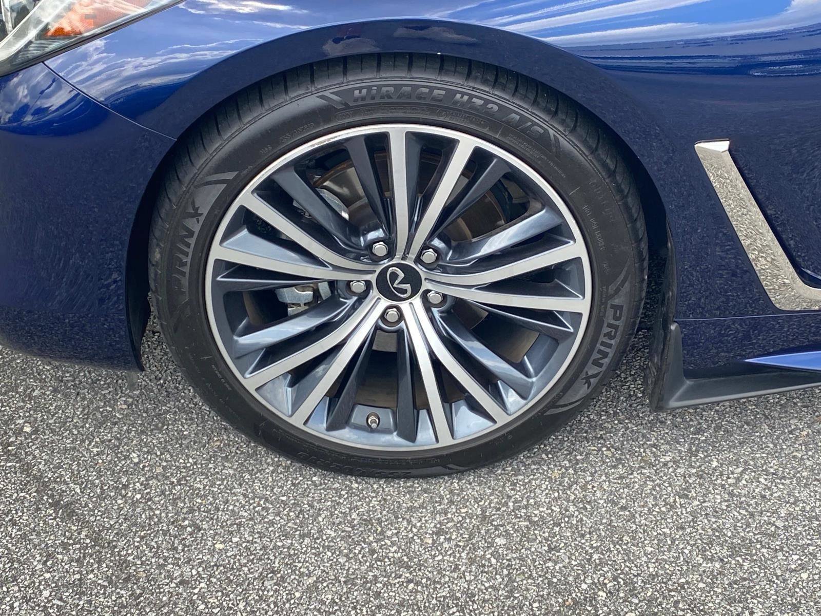 Used 2022 INFINITI Q60 3.0t Luxe w/ Essential Package image 7