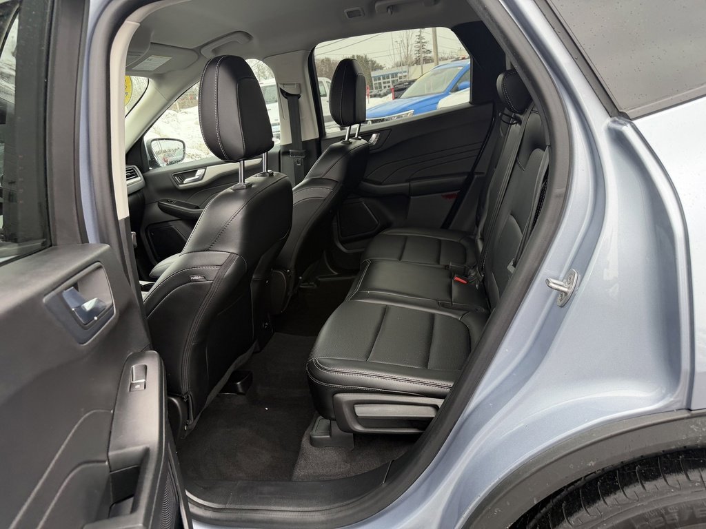 Certified 2022 Ford Escape SEL image 11