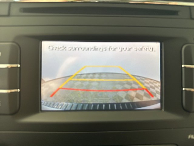 Used 2016 Kia Sedona LX image 21