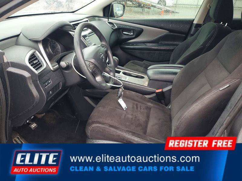 Used 2019 Nissan Murano S image 14