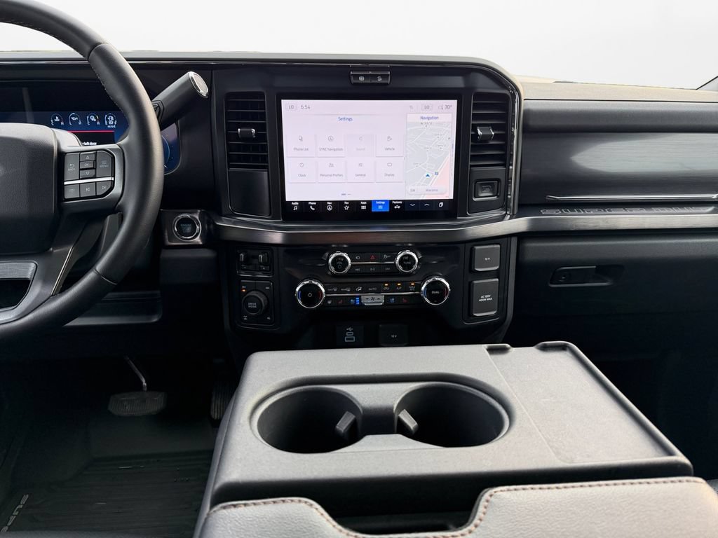 Used 2025 Ford F350 Lariat AWD/4WD image 11