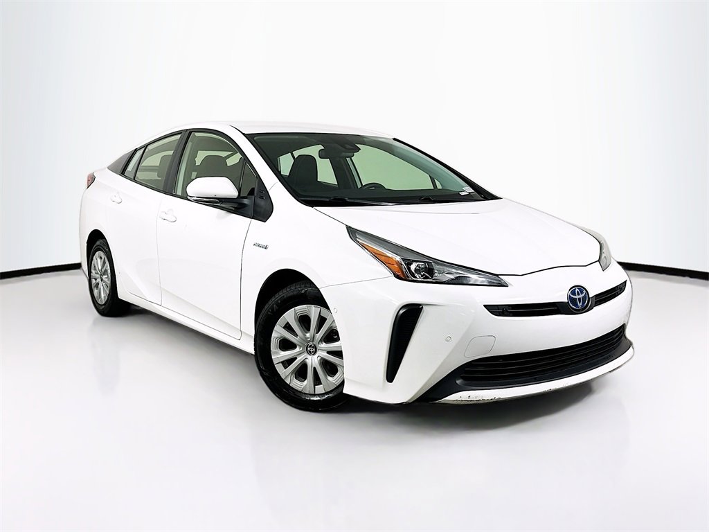 Used 2022 Toyota Prius LE