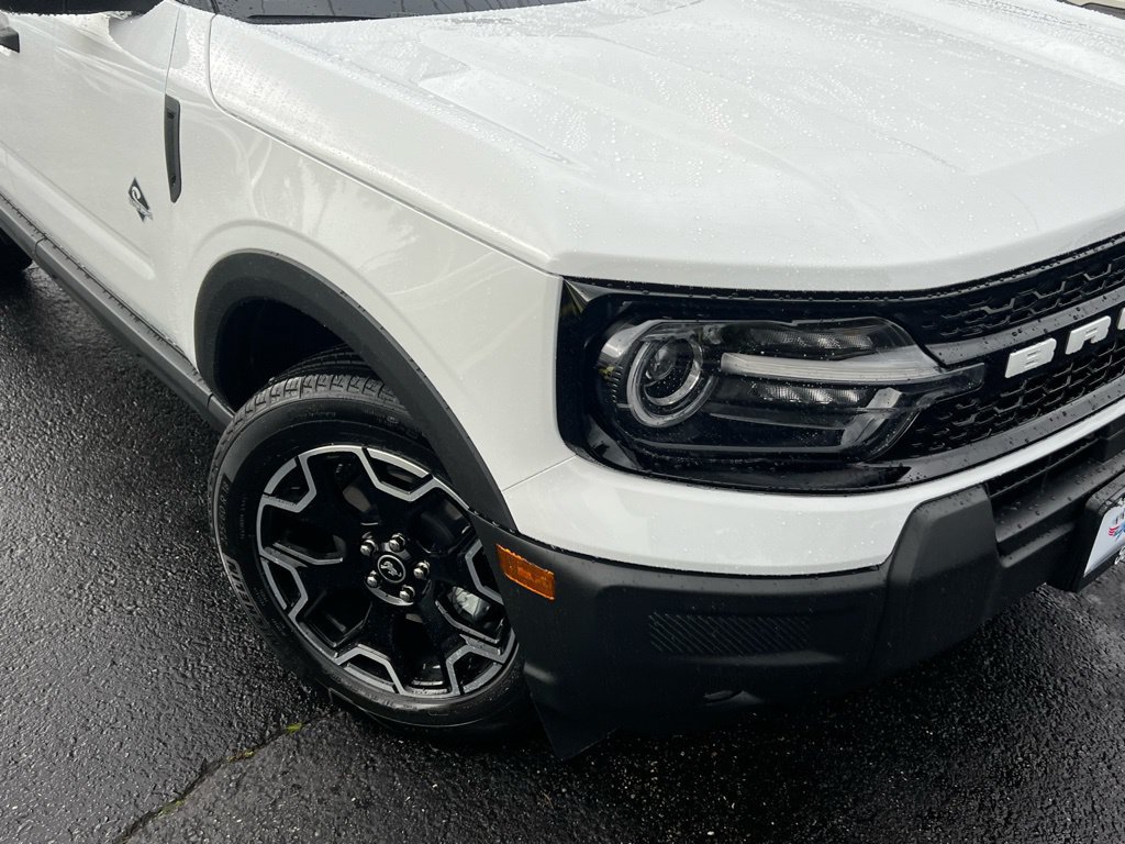 New 2026 Ford Bronco Sport Outer Banks AWD/4WD image 2