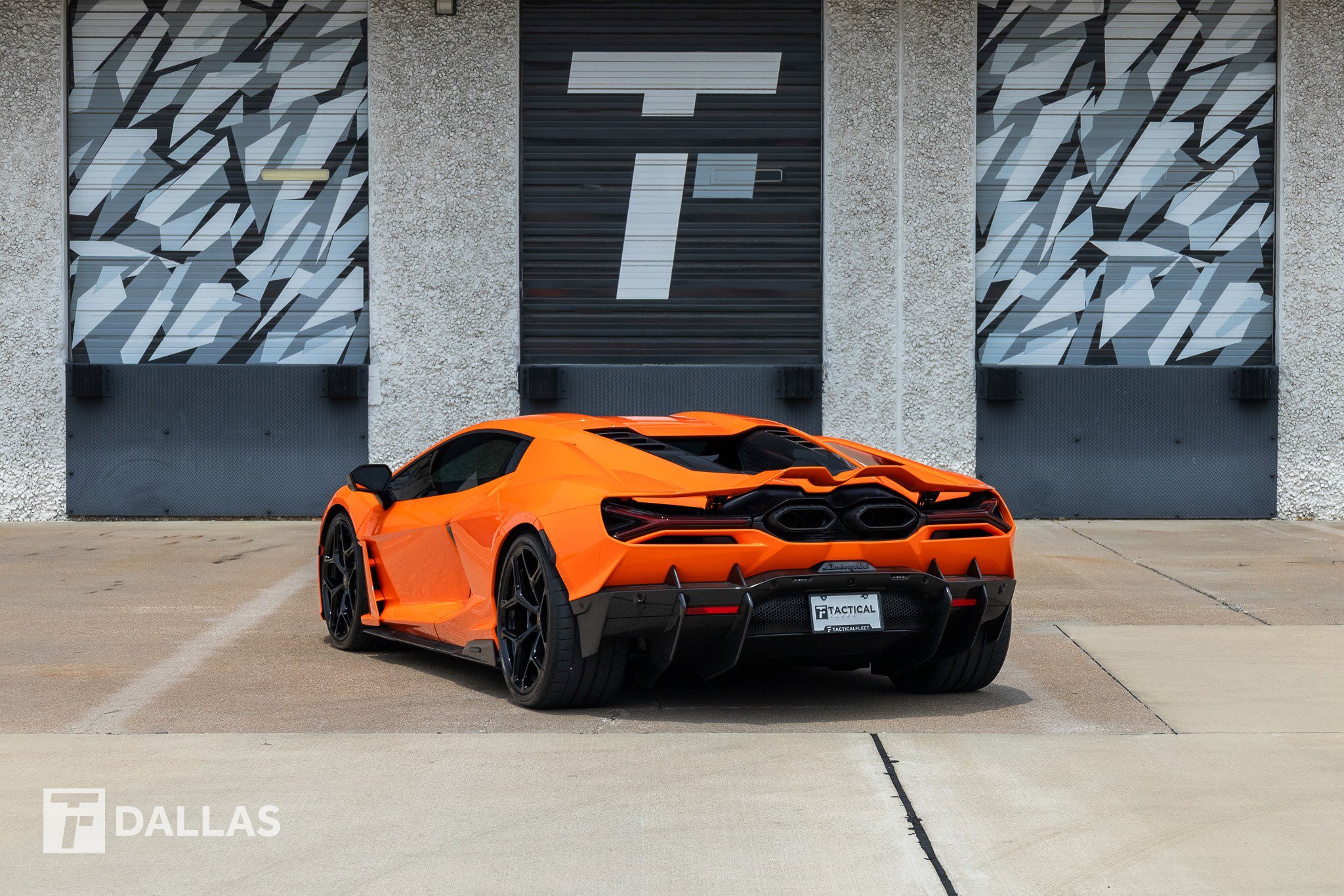 Used 2024 Lamborghini Revuelto AWD/4WD image 10