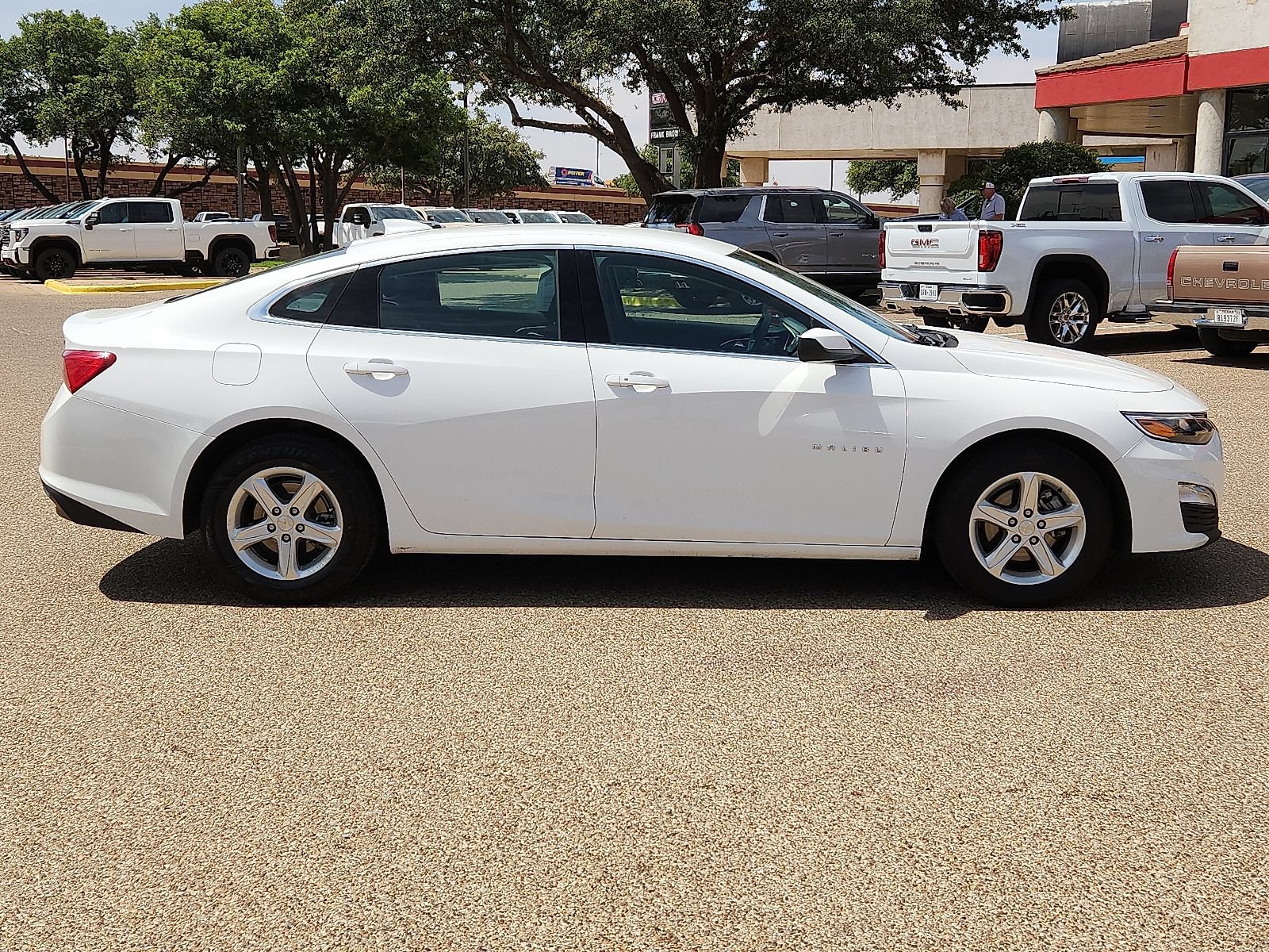 Used 2024 Chevrolet Malibu LT FWD image 5