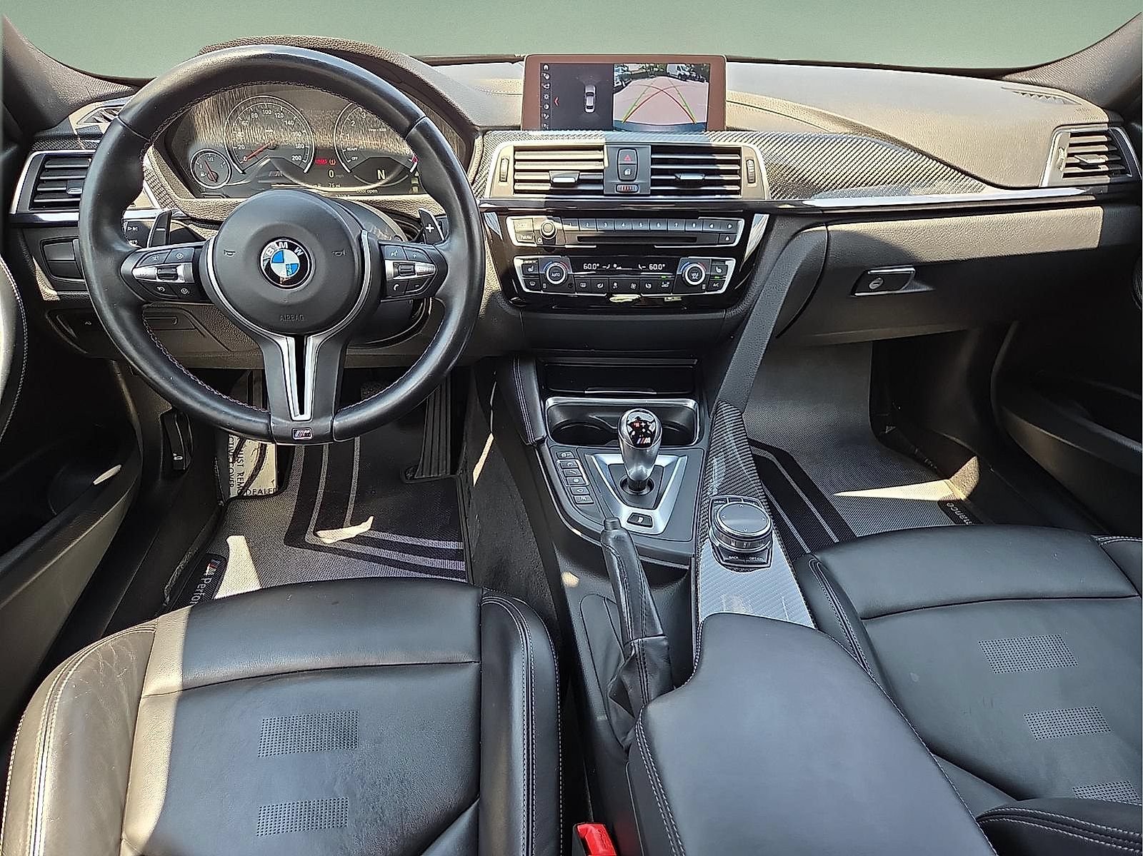 Used 2018 BMW M3 CS RWD image 11