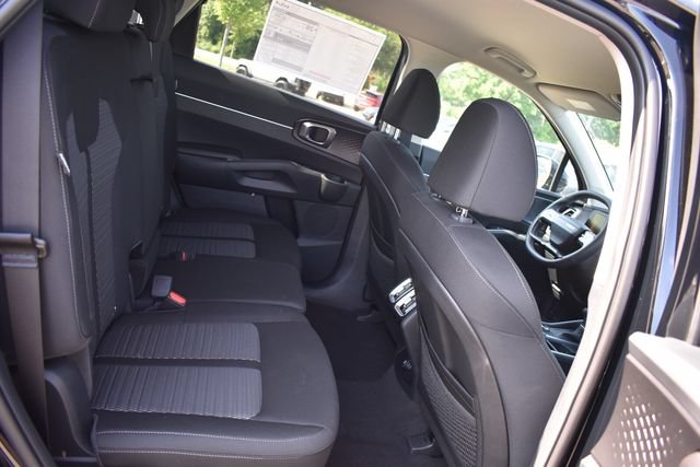 New 2026 Kia Sorento LX FWD image 14