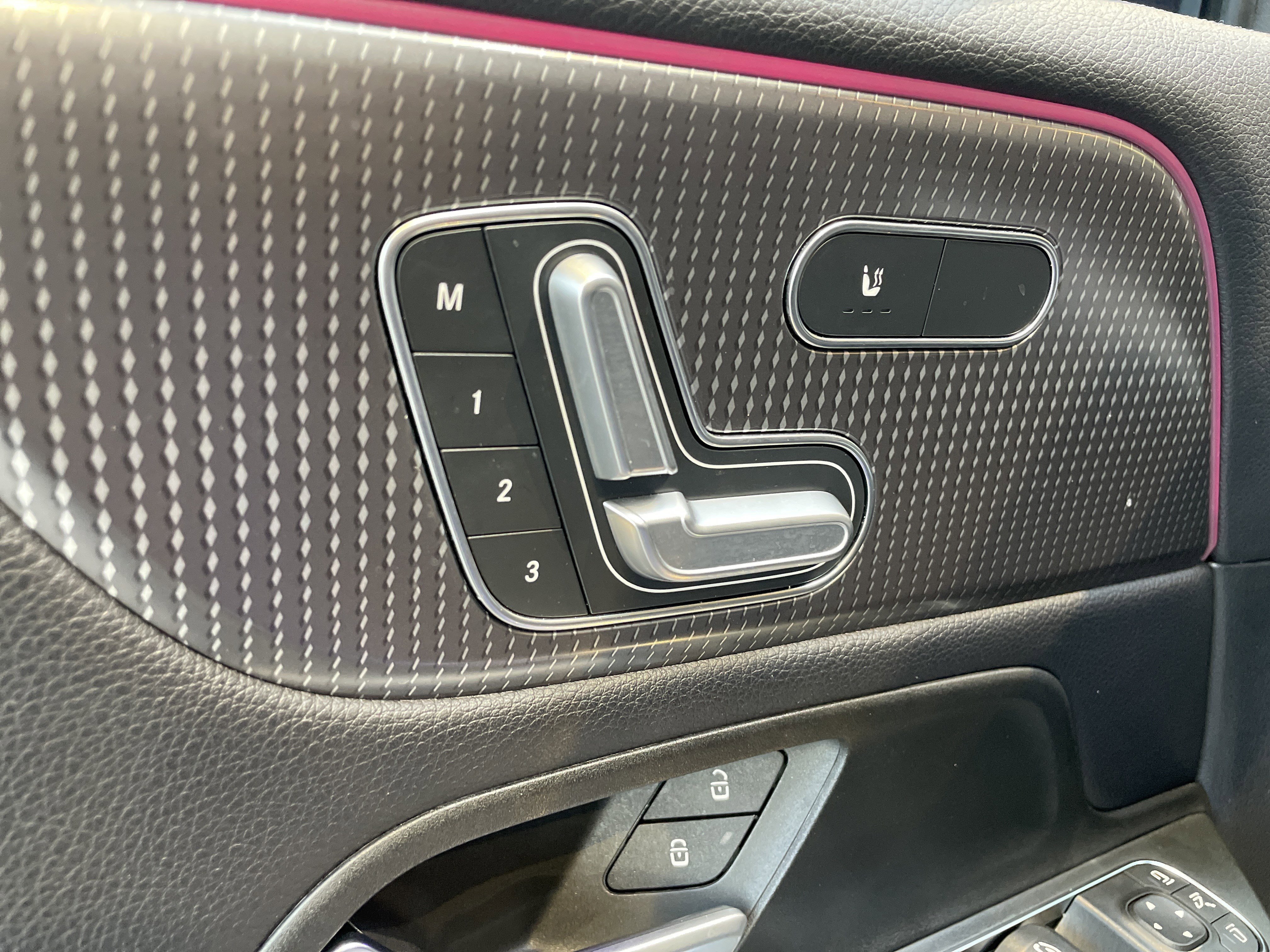 Used 2021 Mercedes-Benz GLB 250 image 15