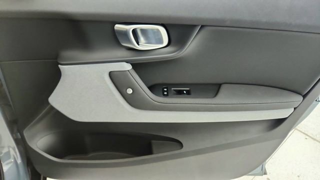 Used 2024 Polestar Polestar 2 image 23