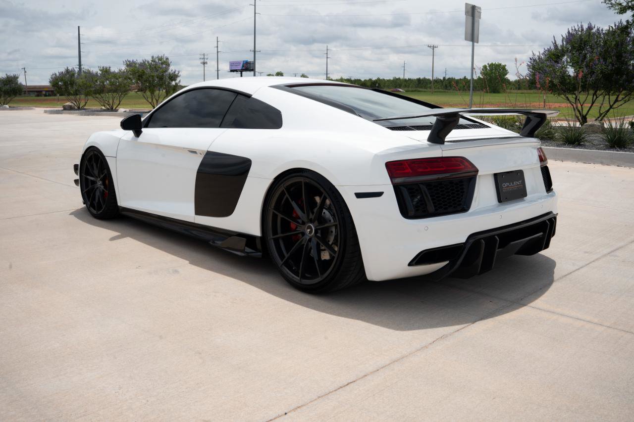 Used 2018 Audi R8 V10 RWD image 7