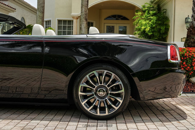 Used 2019 Rolls-Royce Dawn RWD image 5