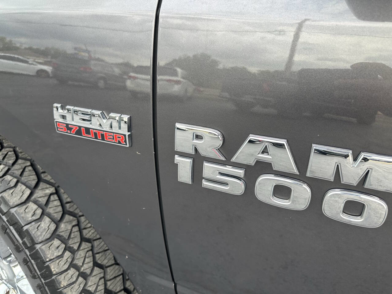 Used 2014 RAM 1500 Express image 10