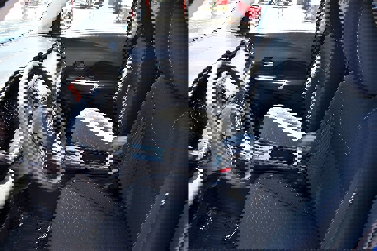 Used 2024 Nissan Kicks SV image 7