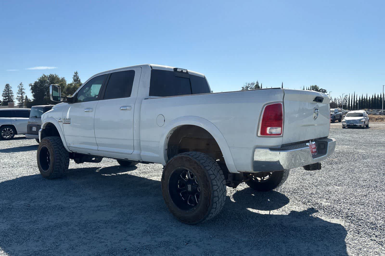 Used 2017 RAM 2500 Laramie AWD/4WD image 7