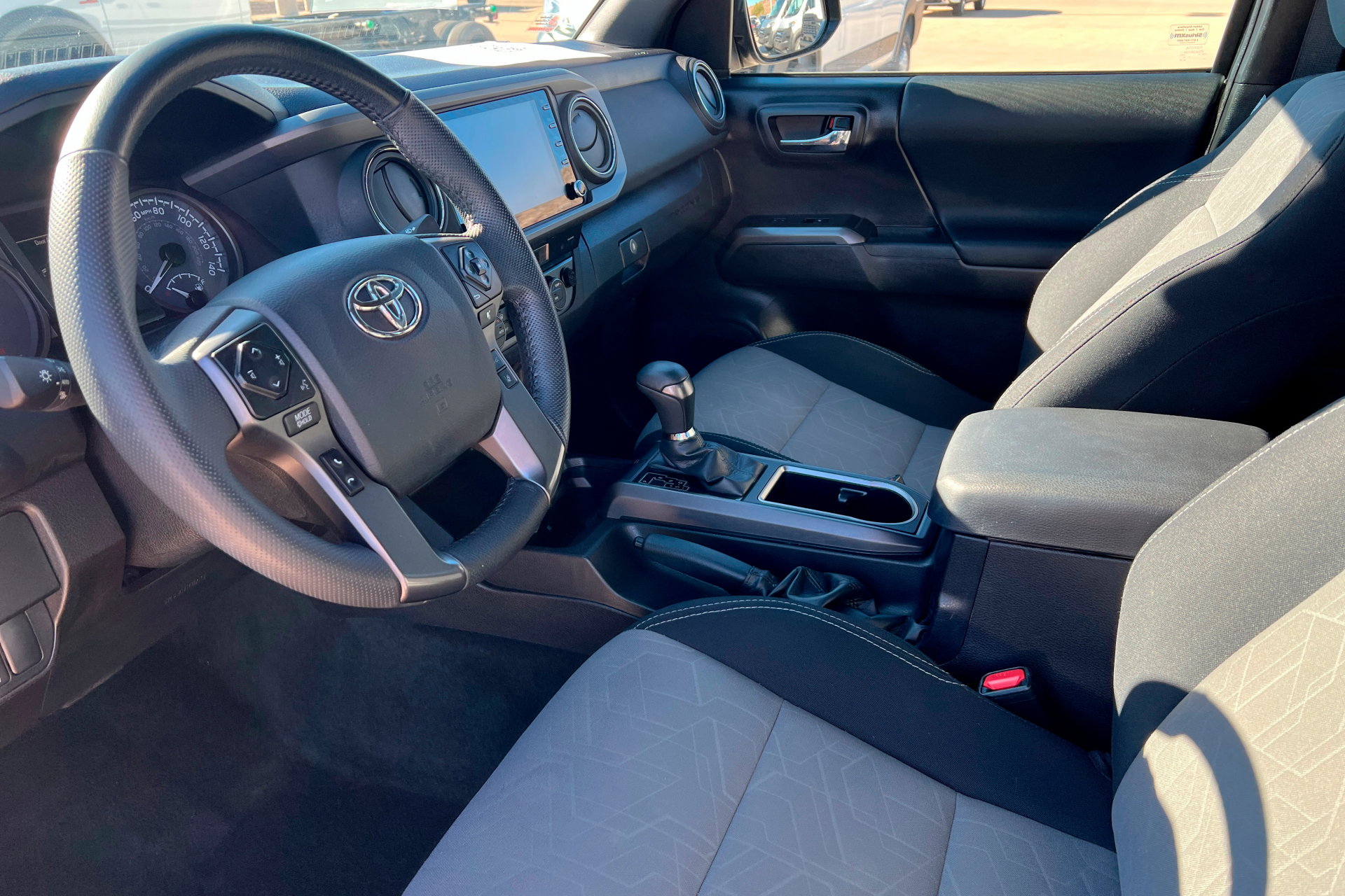 Used 2023 Toyota Tacoma TRD Off-Road image 16