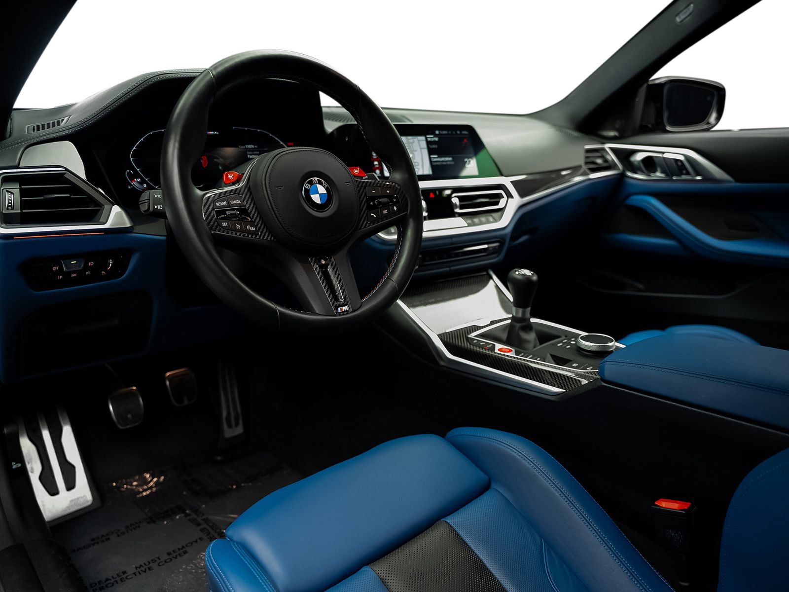 Used 2021 BMW M4 Coupe w/ M Carbon Exterior Package RWD image 33
