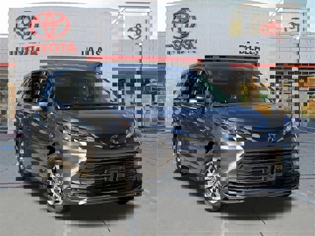 Used 2022 Toyota Sienna LE