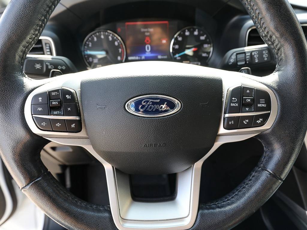 Used 2021 Ford Explorer XLT w/ Equipment Group 202A AWD/4WD image 16