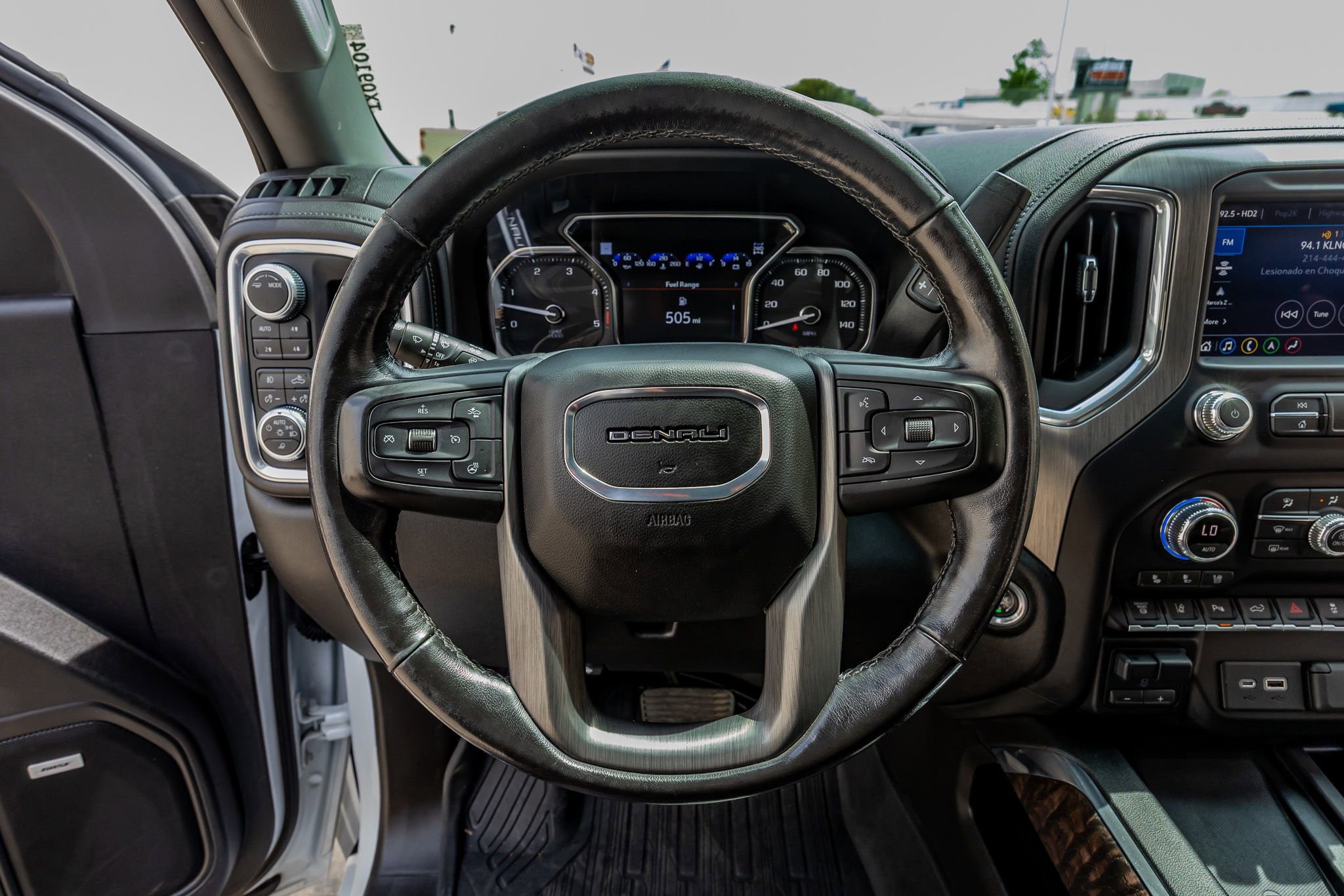 Used 2021 GMC Sierra 3500 Denali w/ Denali Ultimate Package AWD/4WD image 18