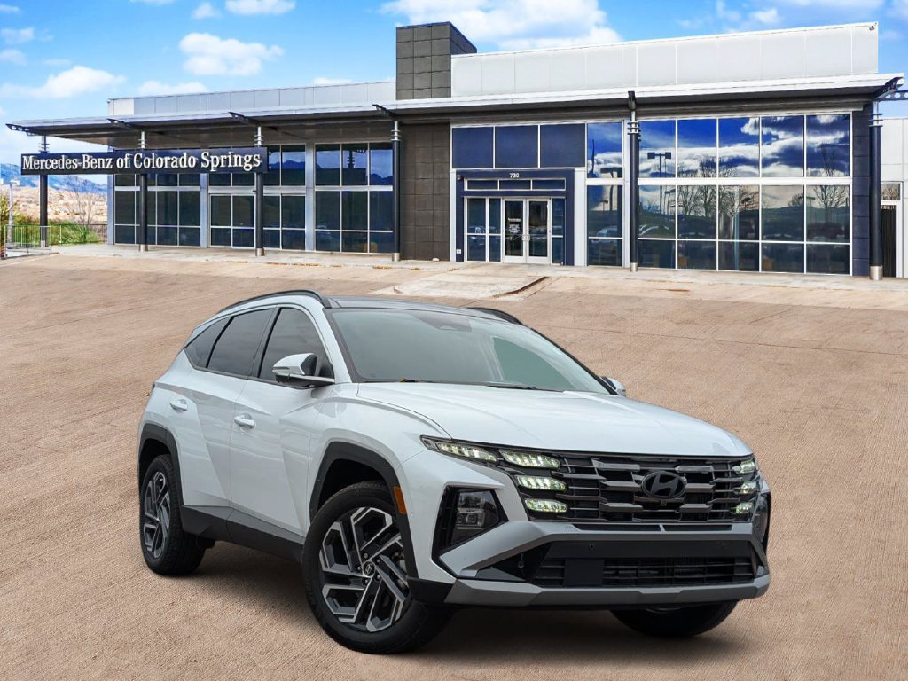 Used 2025 Hyundai Tucson Limited AWD/4WD image 2