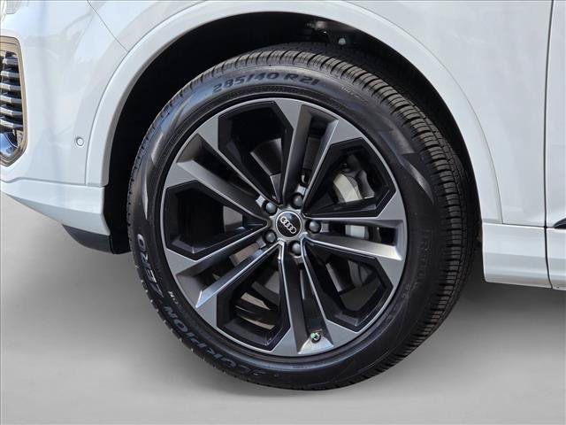 Certified 2025 Audi Q7 3.0T Premium Plus w/ Premium Plus Package AWD/4WD image 9