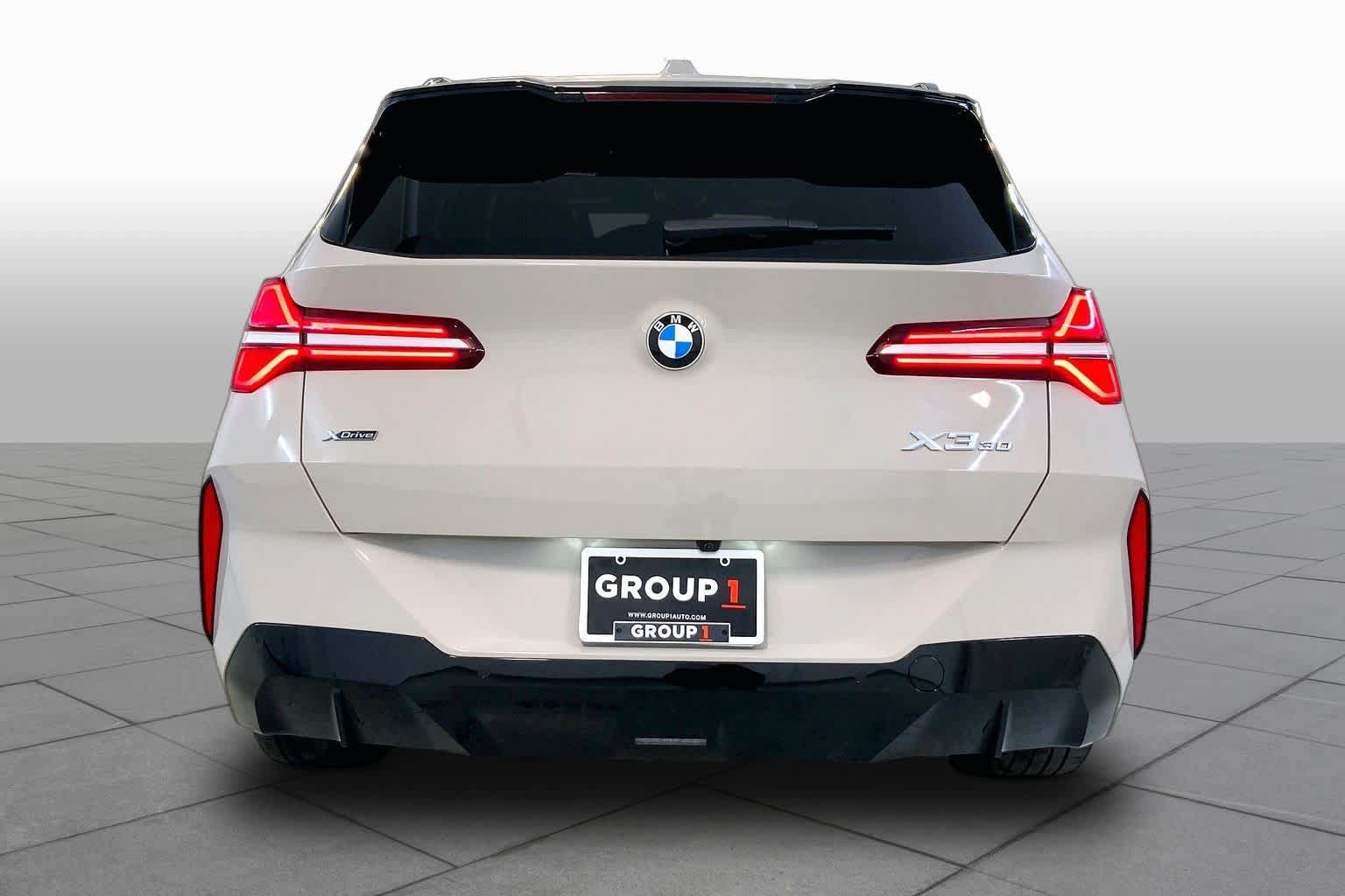 Used 2025 BMW X3 xDrive30i w/ M Sport Package AWD/4WD image 4
