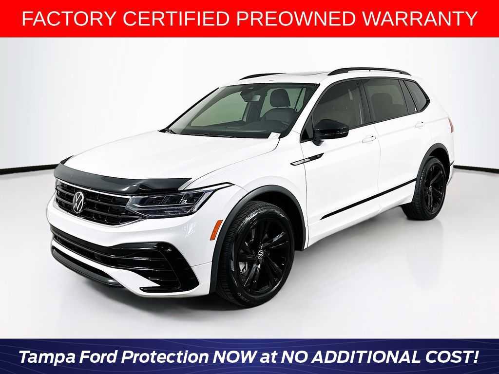 Used 2023 Volkswagen Tiguan SE R-Line FWD image 1