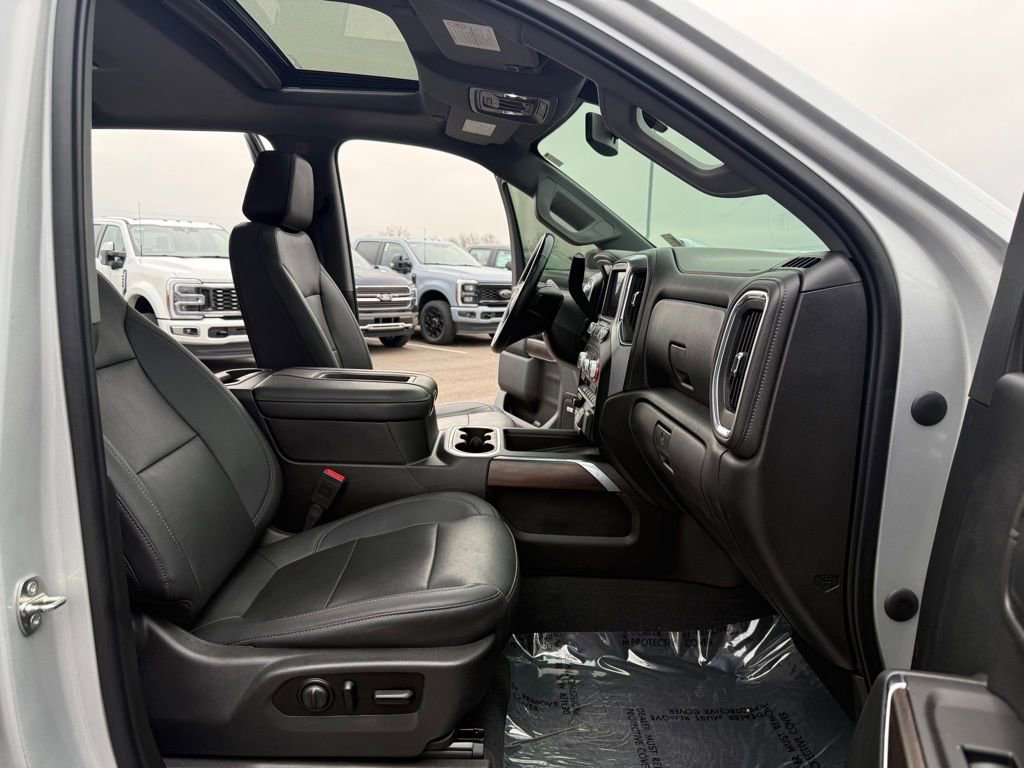 Used 2021 GMC Sierra 2500 SLT w/ SLT Premium Package image 22