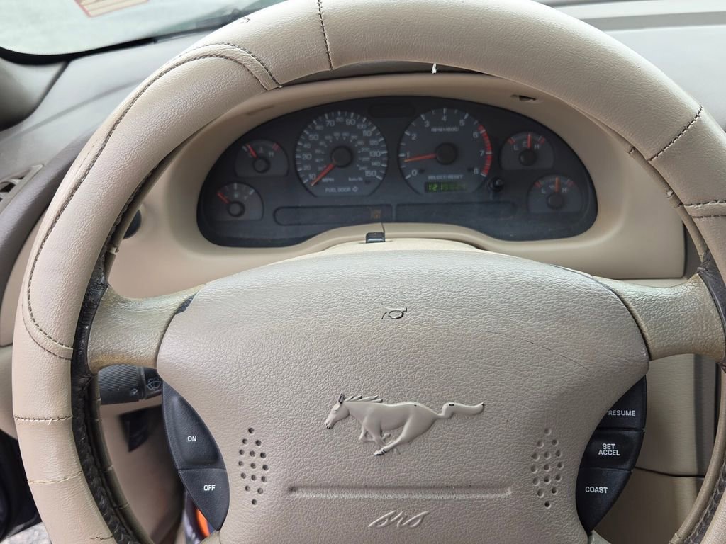 Used 2001 Ford Mustang GT RWD image 22