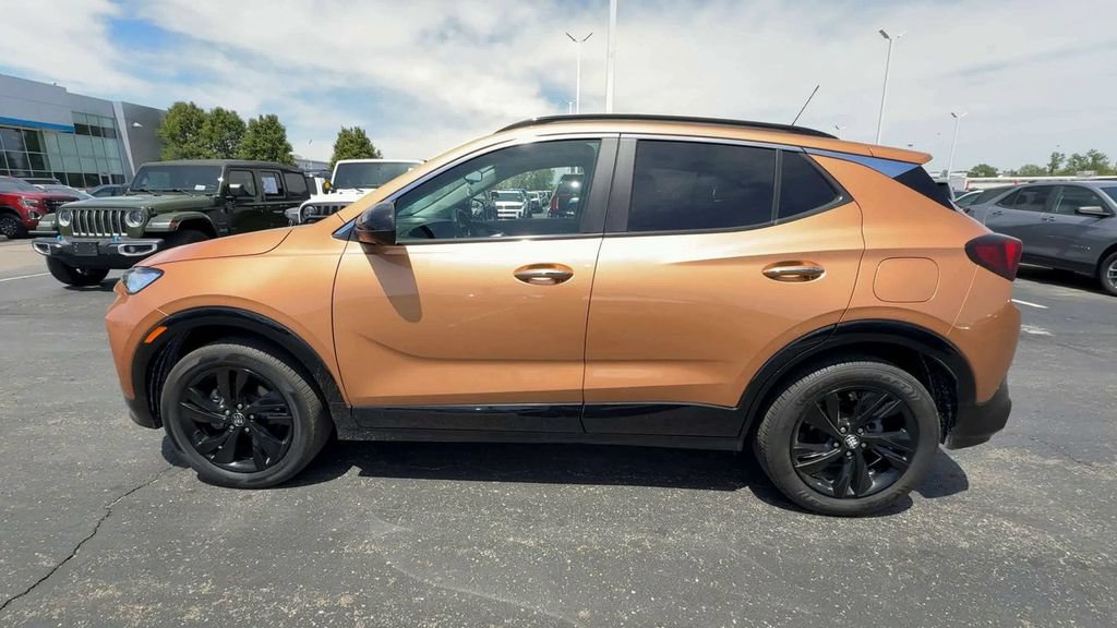 Used 2024 Buick Encore GX Sport Touring w/ Comfort Package AWD/4WD image 5