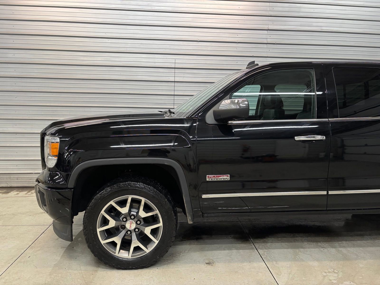 Used 2014 GMC Sierra 1500 SLT w/ All-Terrain Package image 3