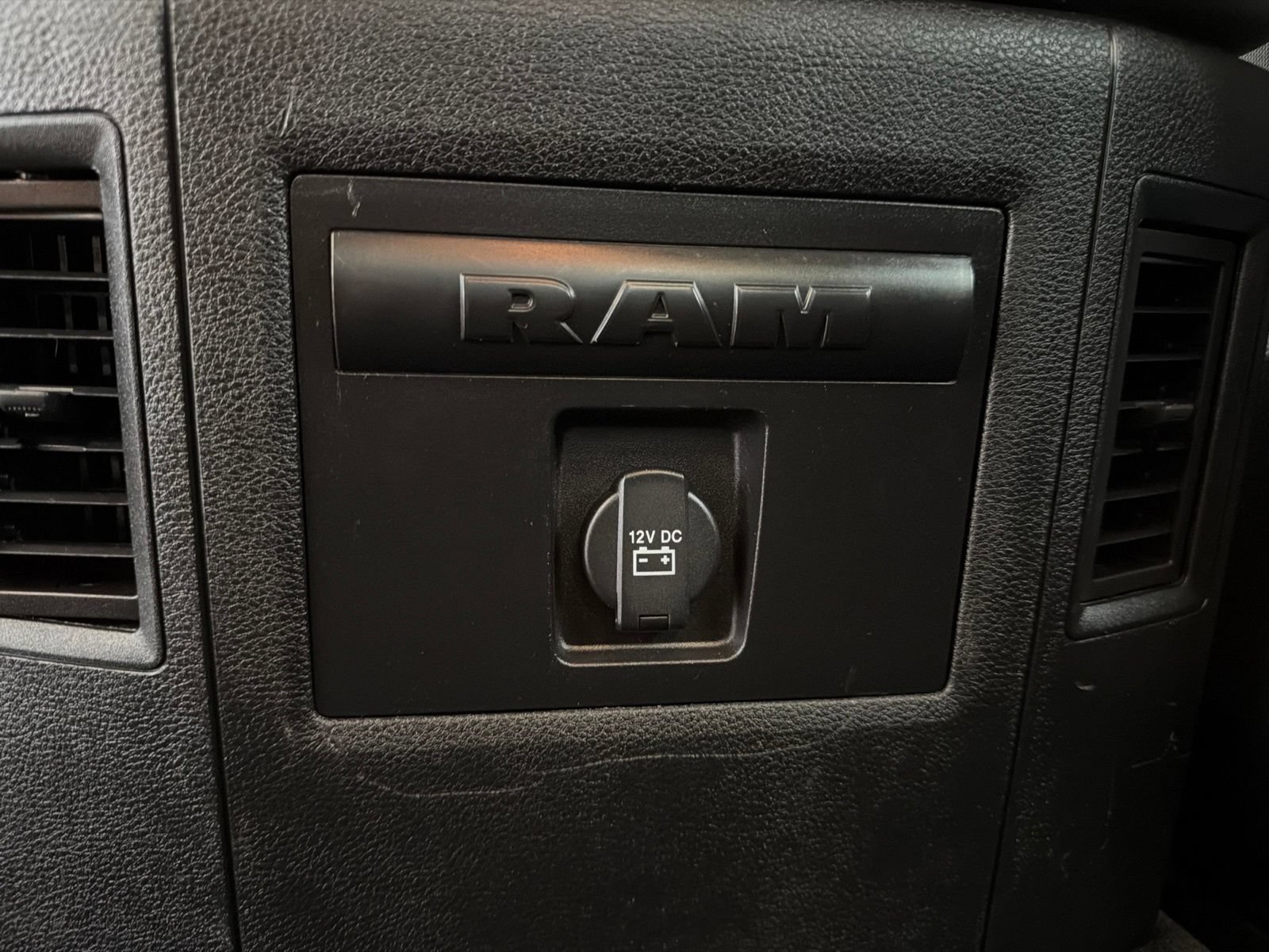 Used 2017 RAM 1500 Outdoorsman AWD/4WD image 13
