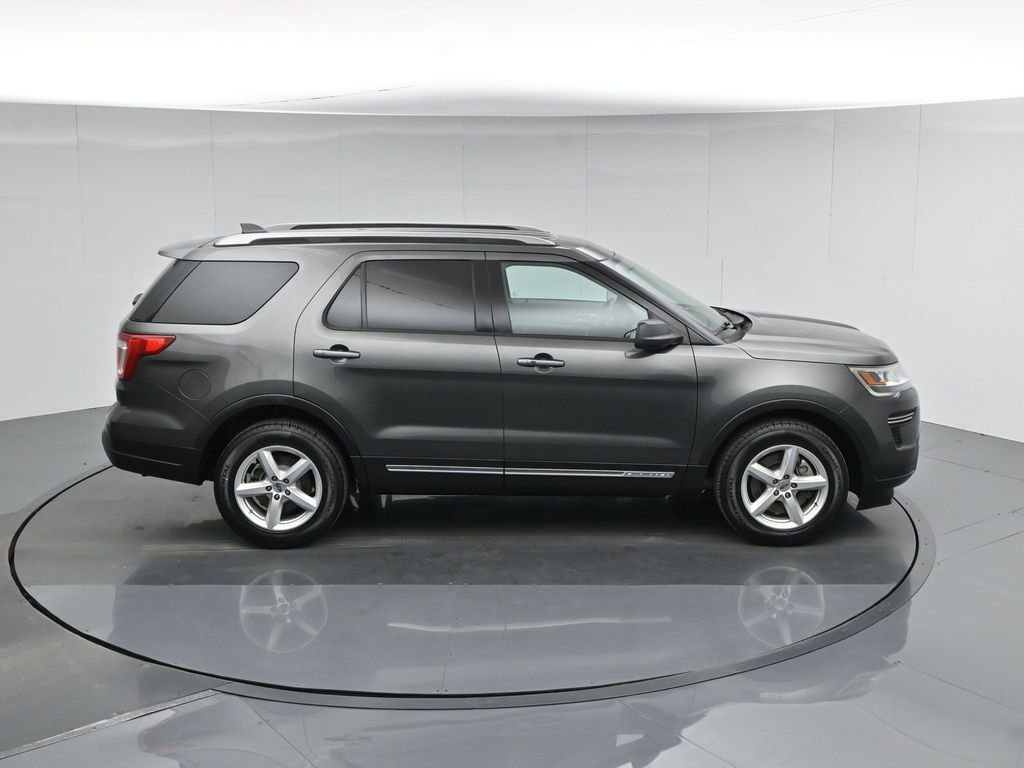 Certified 2018 Ford Explorer XLT image 42