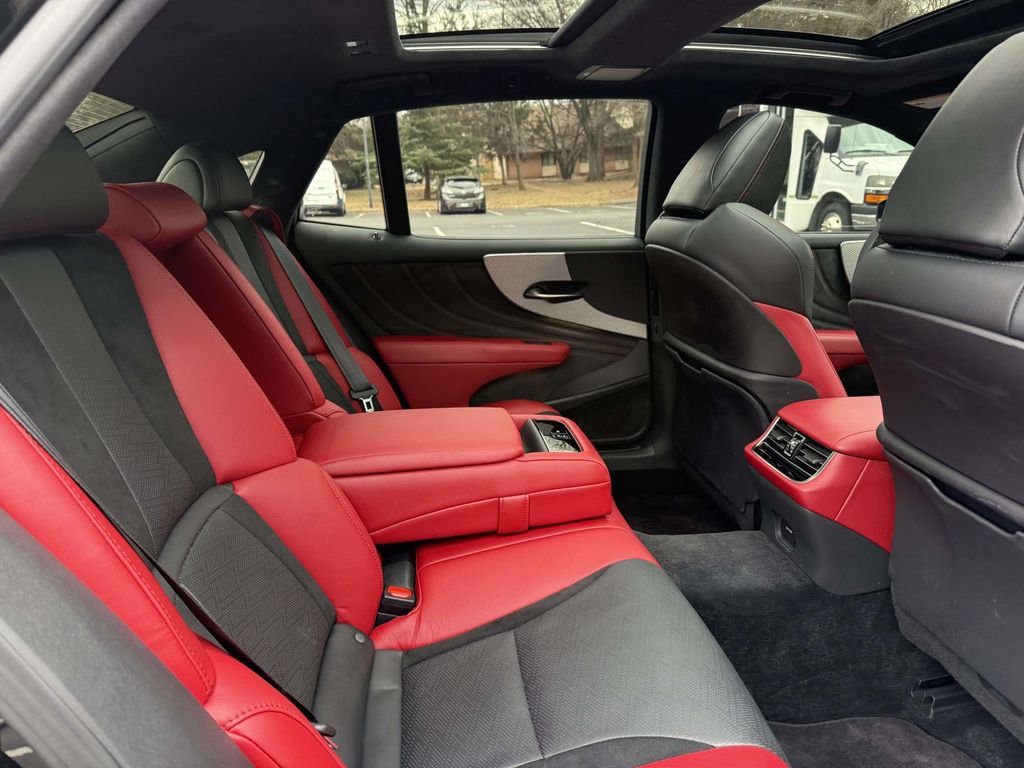 Used 2023 Lexus LS 500 F Sport image 17