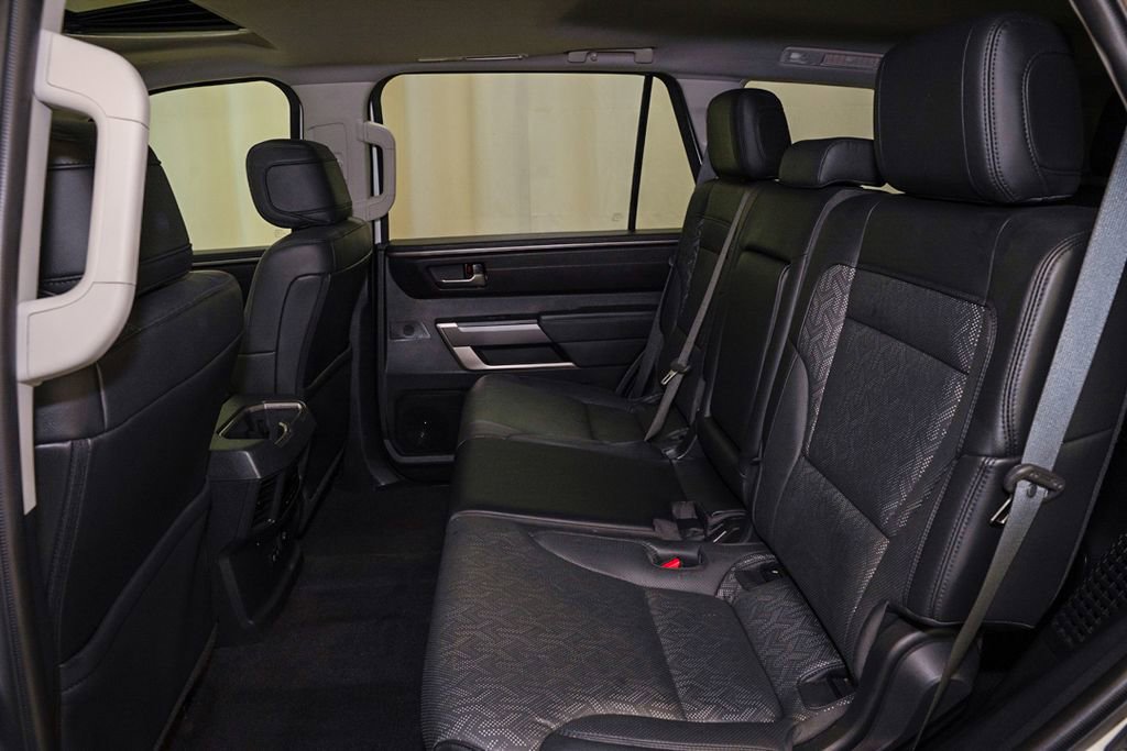 Used 2023 Toyota Sequoia SR5 w/ SR5 Premium Package AWD/4WD image 10