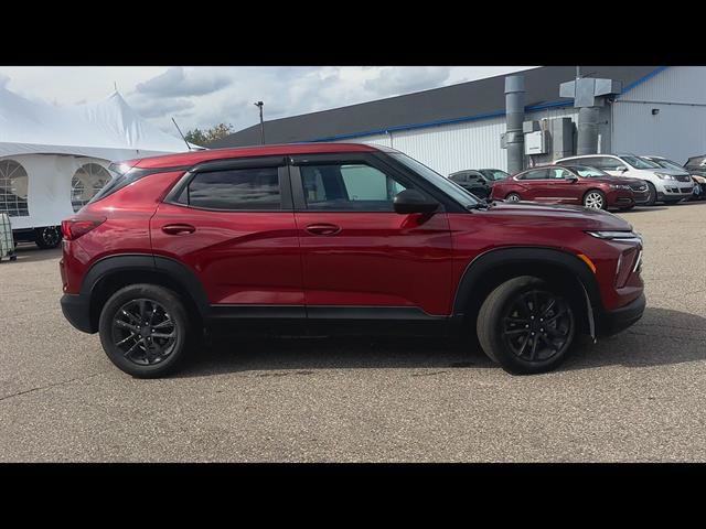 Used 2024 Chevrolet TrailBlazer LS w/ LS Convenience Package FWD image 32