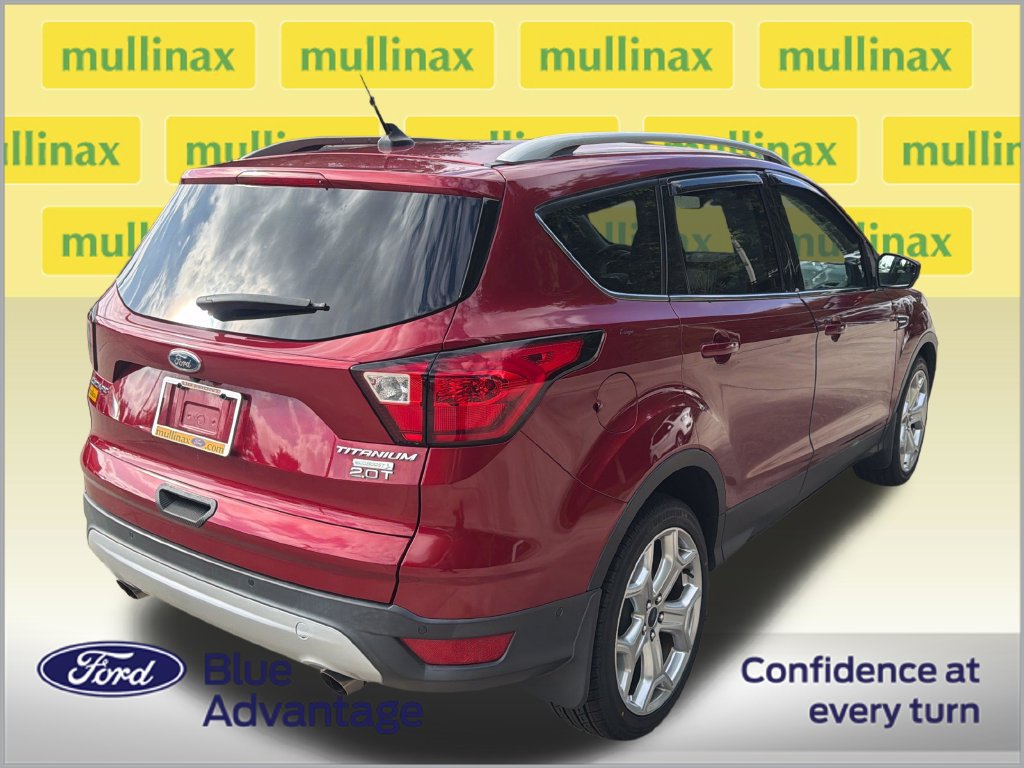 Used 2019 Ford Escape Titanium FWD image 4