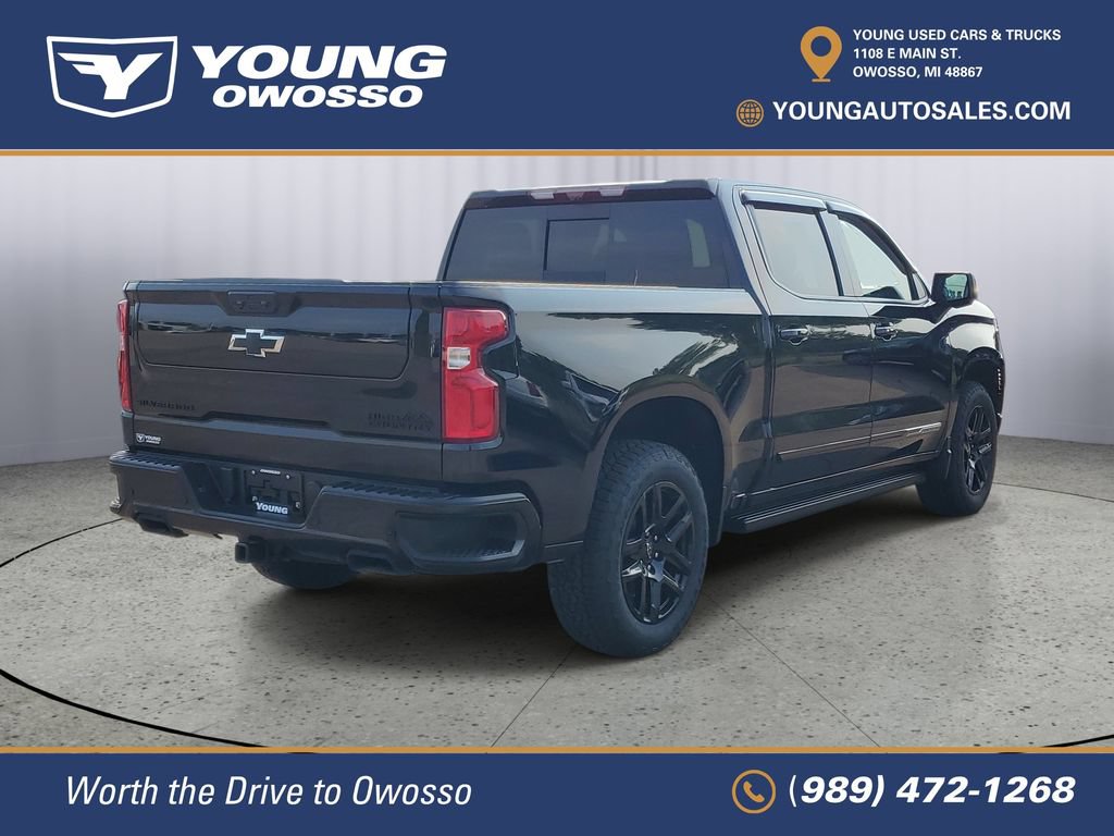 Used 2025 Chevrolet Silverado 1500 High Country w/ Midnight Edition AWD/4WD image 3