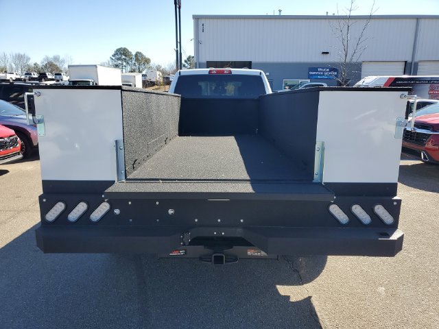 New 2026 RAM 5500 Tradesman w/ Chrome Appearance Group AWD/4WD image 11