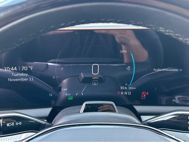 New 2026 Cadillac Optiq Luxury 2 image 30