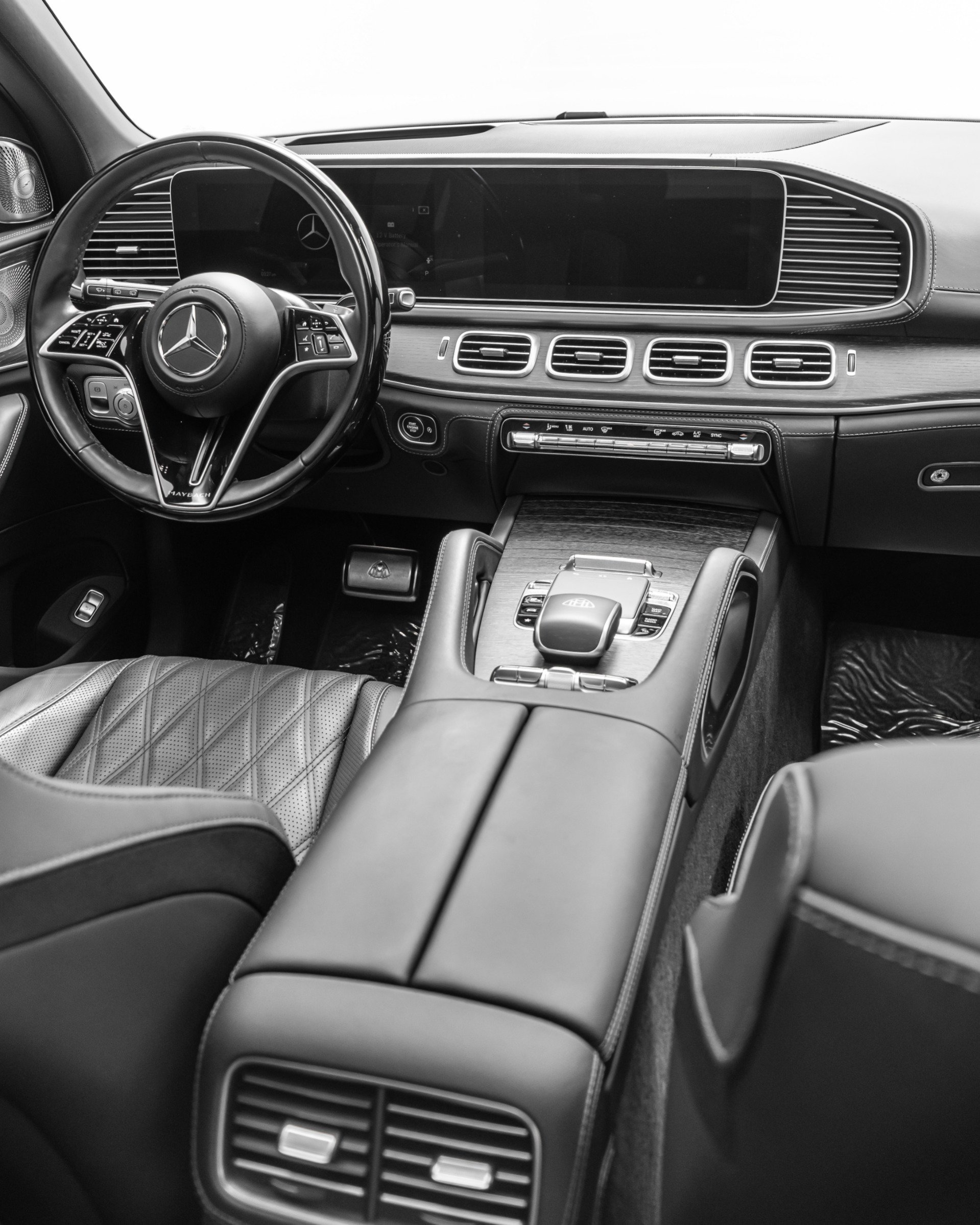 Used 2024 Mercedes-Benz Maybach GLS 600 4MATIC image 35
