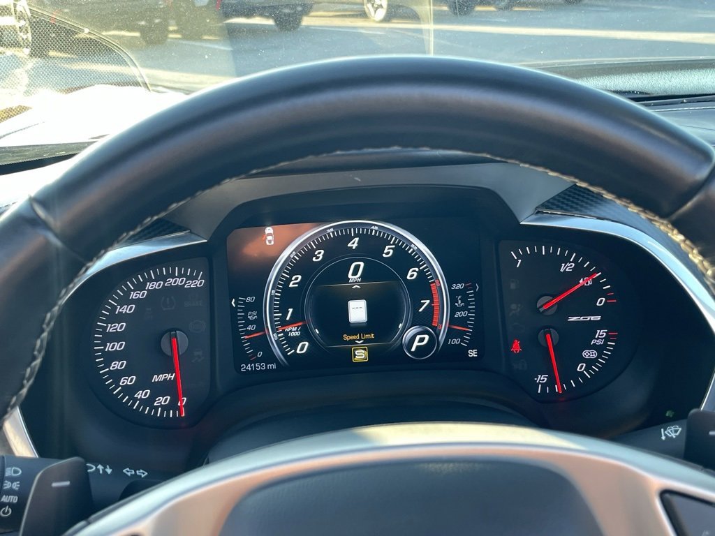 Used 2016 Chevrolet Corvette Z06 w/ 3LZ Preferred Equipment Group image 12