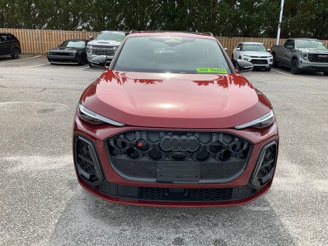 Used 2025 Audi SQ5 Prestige AWD/4WD image 2