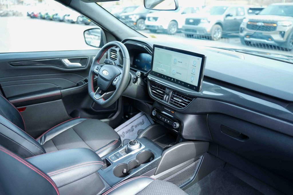 Certified 2023 Ford Escape ST-Line Select w/ Tech Pack #2 image 15